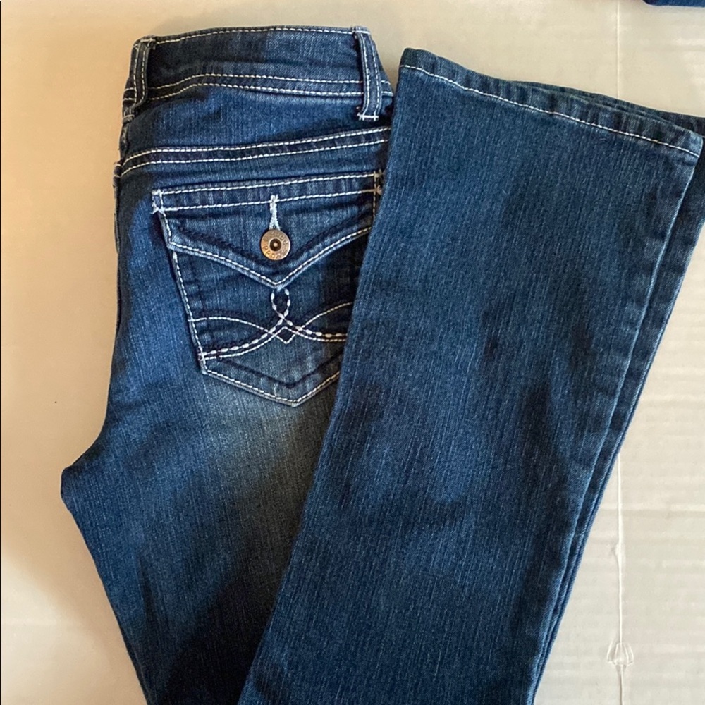 Girls Mudd Blue Boot Cut Jeans with Classic Design